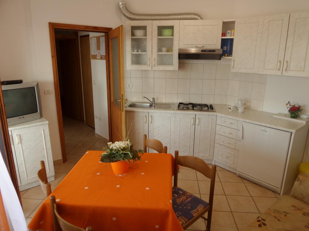 Apartmani Lina أوماغ المظهر الخارجي الصورة