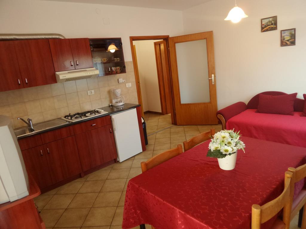 Apartmani Lina أوماغ المظهر الخارجي الصورة