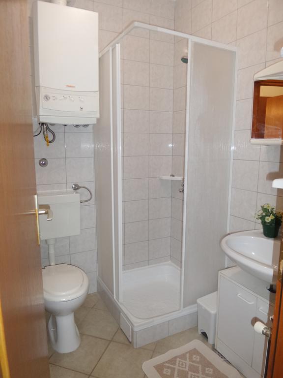 Apartmani Lina أوماغ المظهر الخارجي الصورة